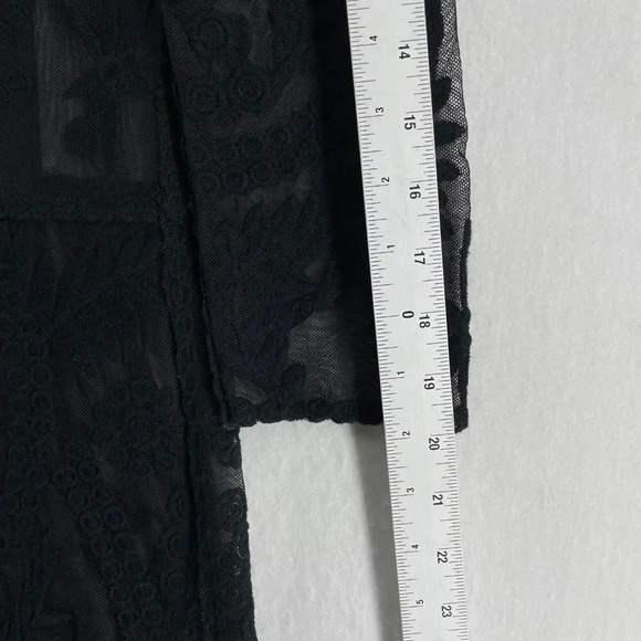 Express Dress Women's Sz Small Solid Black Lace Lined Scoop Neckline Embroidered - Picture 5 of 13